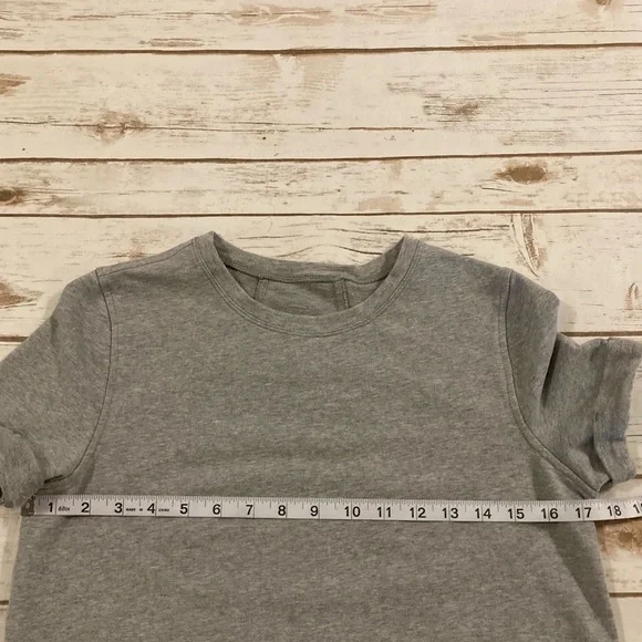 Lululemon All Time Tee Heathered Gray Size 4 - Picture 4 of 13